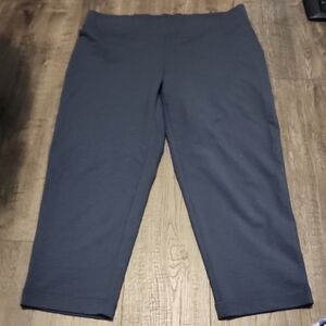Navy Blue Cropped Pants